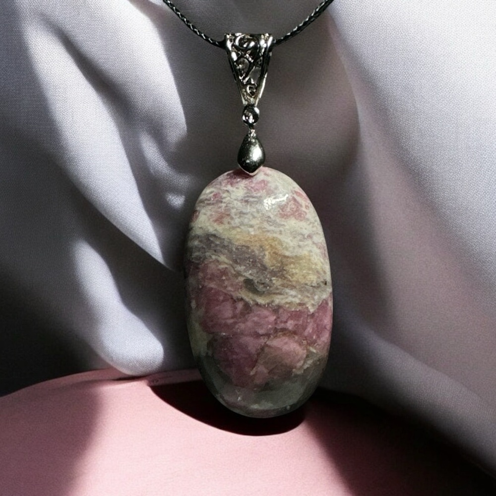 Cute Pink Tourmaline Oval Necklace